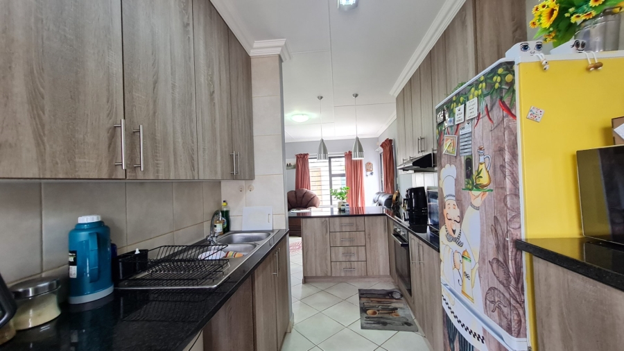 6 Bedroom Property for Sale in Dana Bay Western Cape